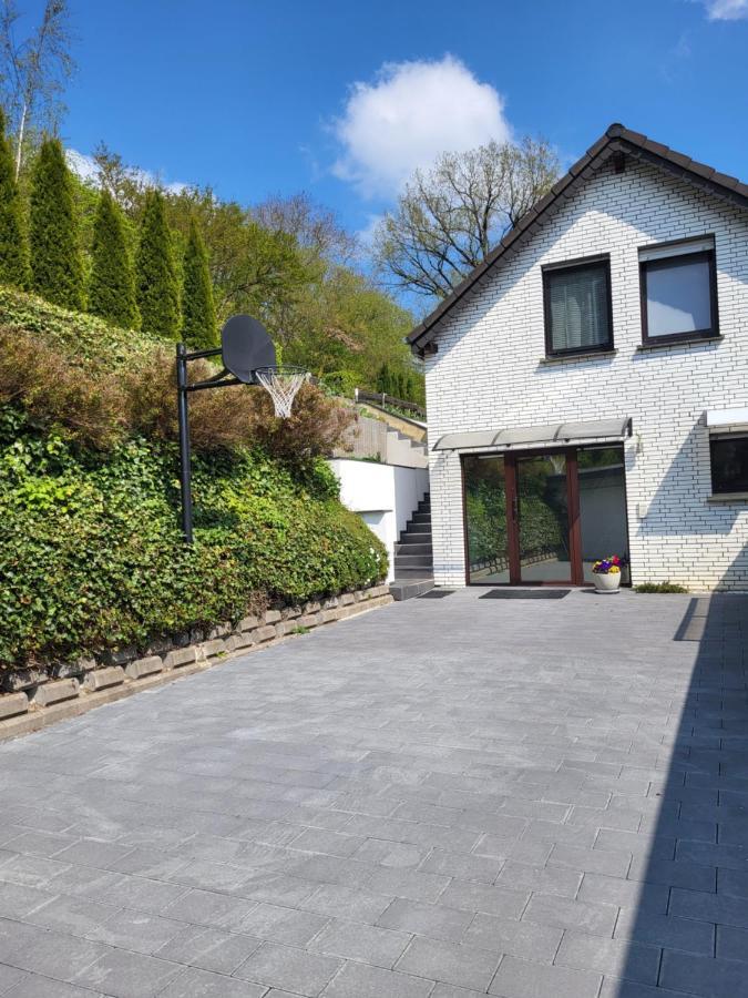 Ruhige Unterkunft - Dachterasse und Panoramablick Warstein Exterior foto